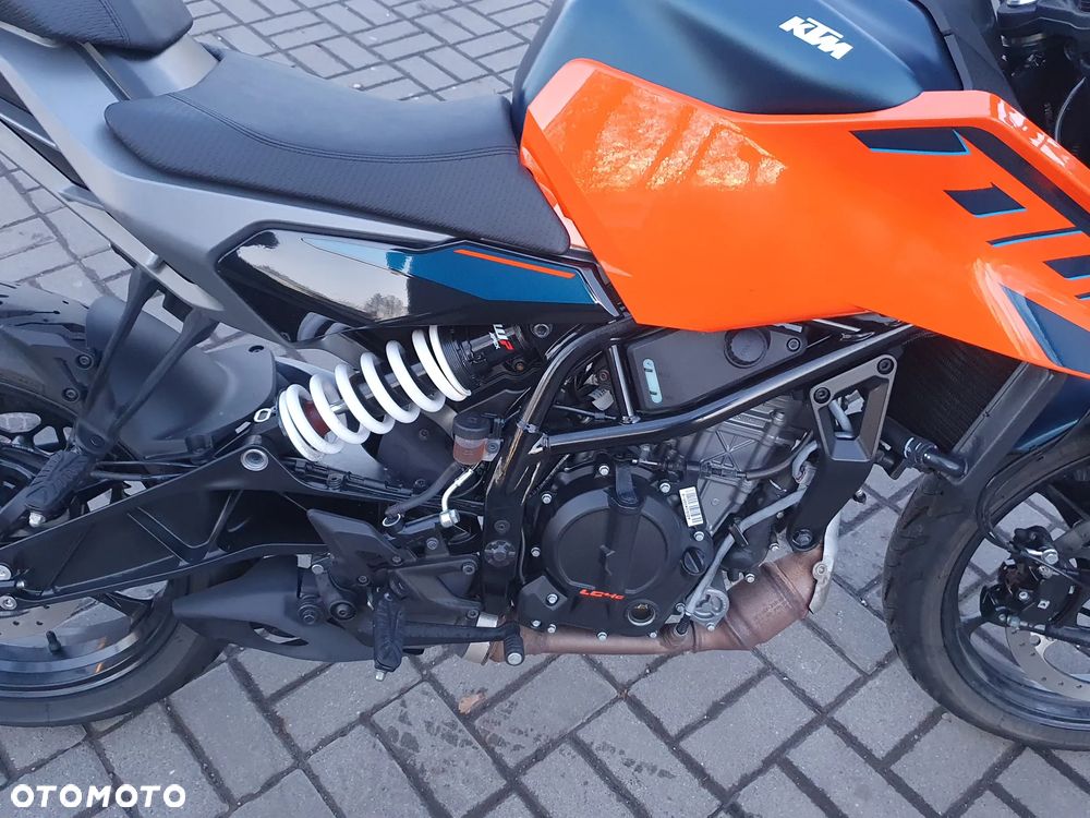 KTM Duke - 21