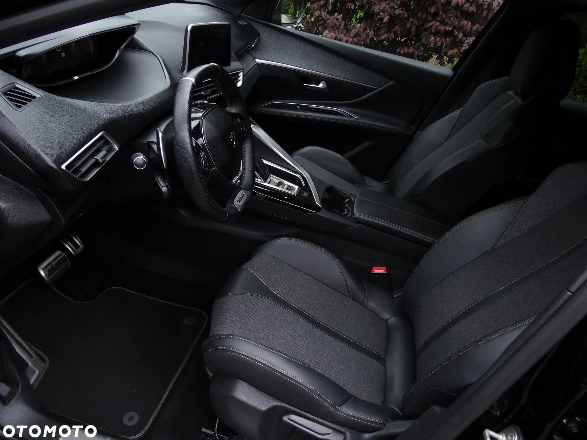 Peugeot 3008 1.6 PureTech GPF GT Line S&S EAT8 - 31