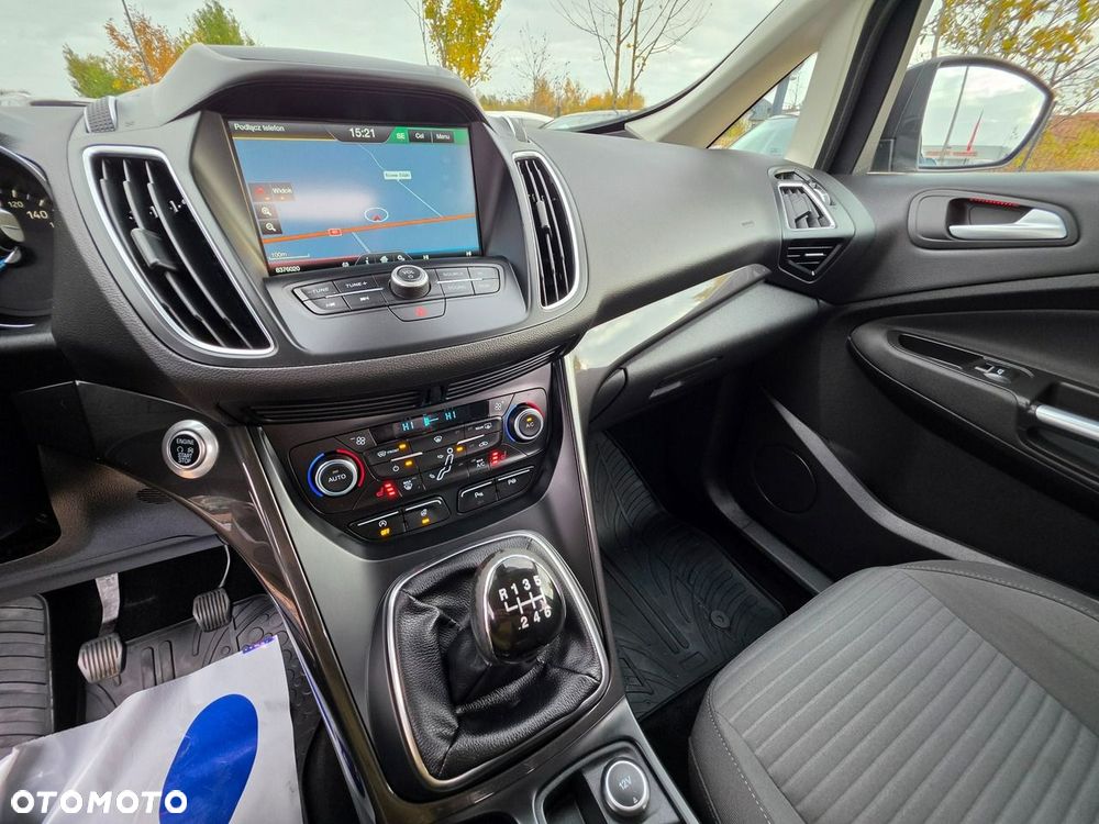 Ford Grand C-MAX - 37