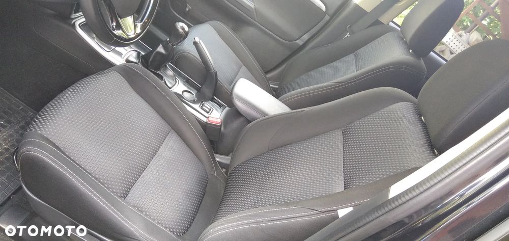 Mitsubishi Outlander 2.0 2WD Edition - 17