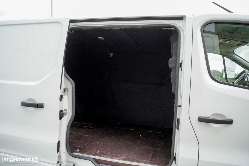 Renault Trafic 2.0 Blue dCi L2H1 IP - 9