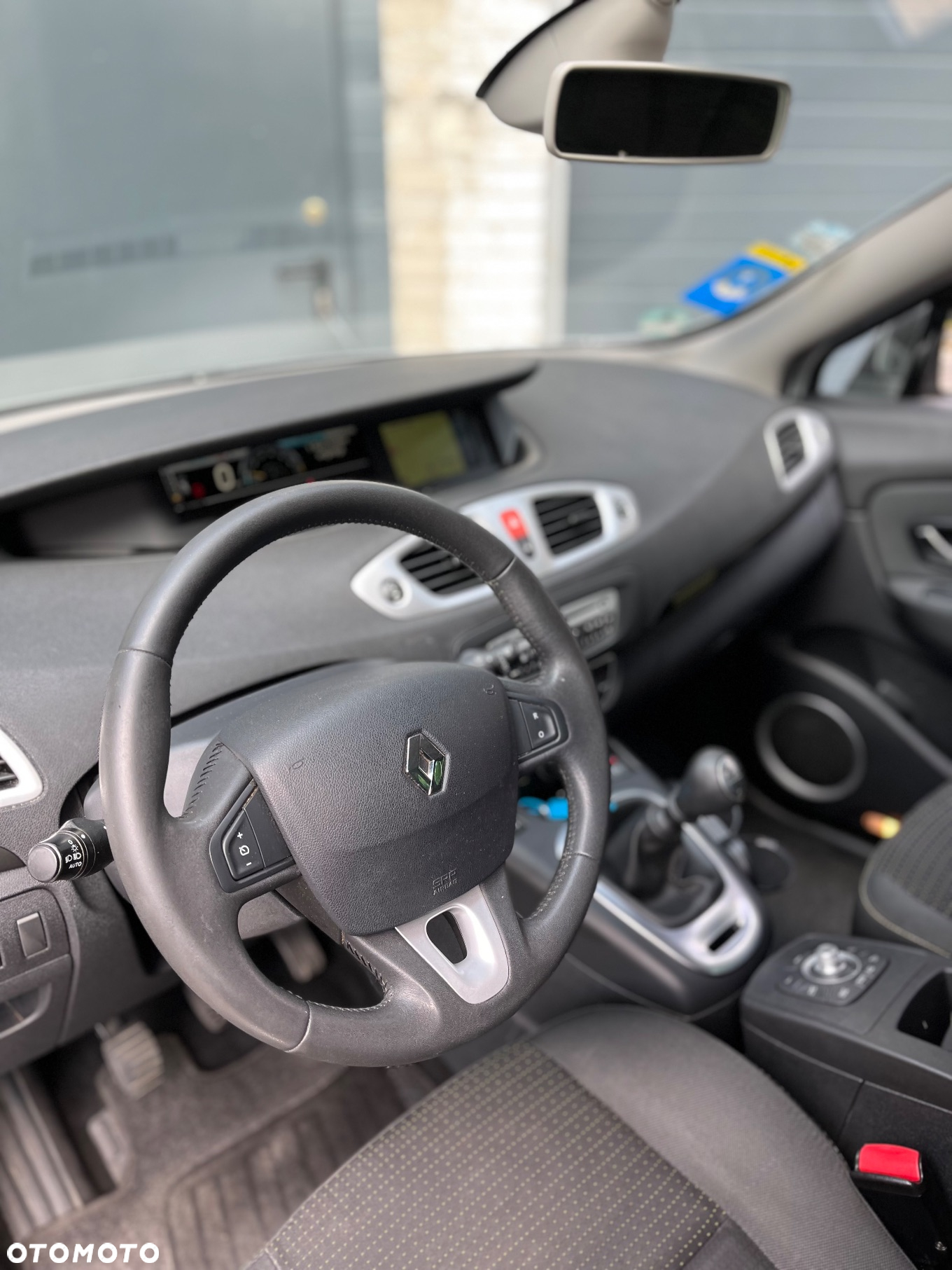 Renault Scenic 1.4 16V TCE Bose Edition - 6