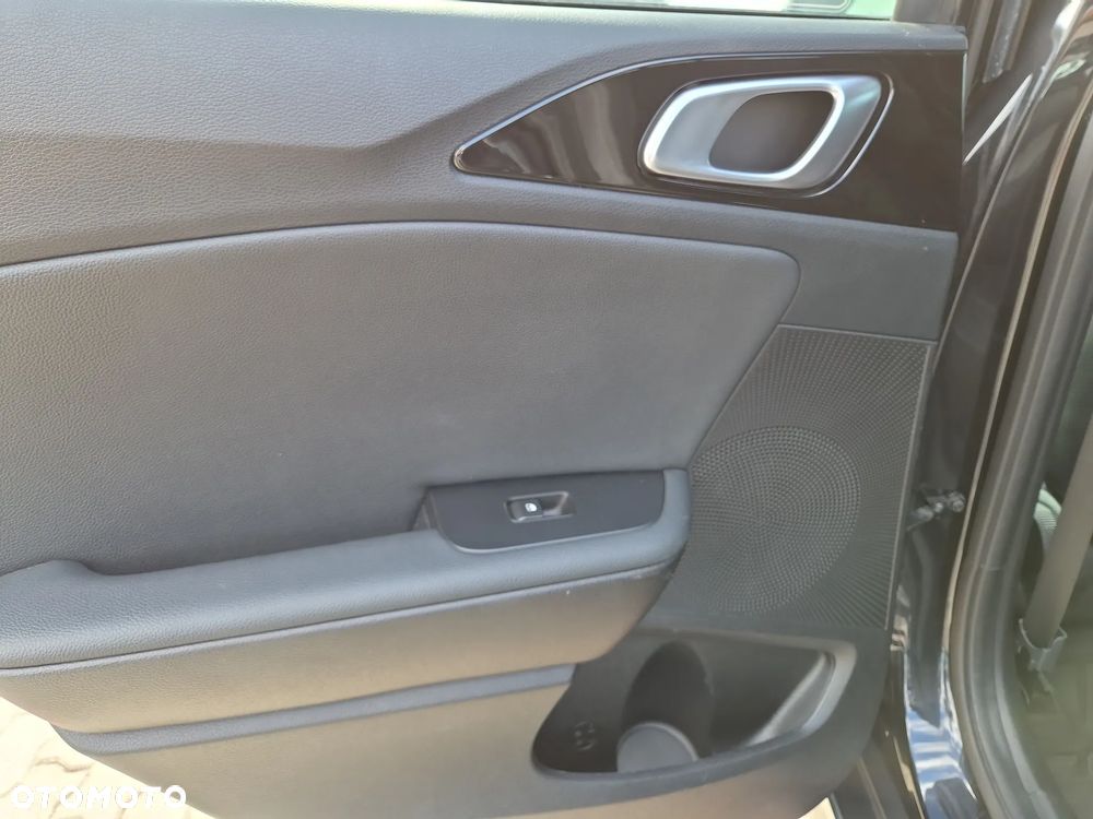 Kia XCeed 1.5 T-GDI Business Line DCT - 25