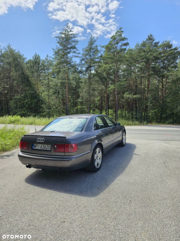 Audi A8 - 5