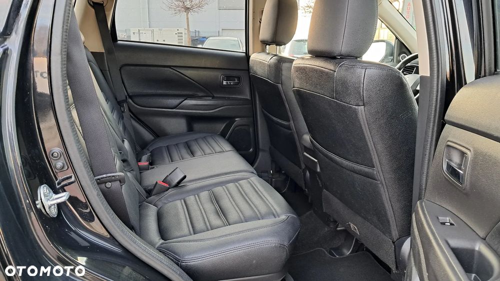 Mitsubishi Outlander 2.0 2WD CVT Diamant Edition+ - 9