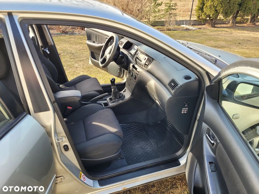 Toyota Corolla 1.4 VVT-i Terra - 8