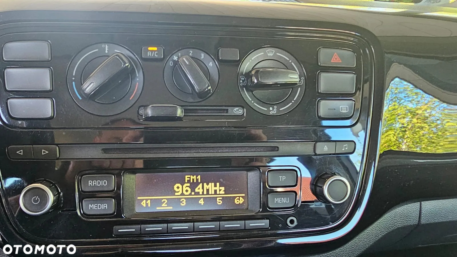 Volkswagen up! 1.0 move - 7