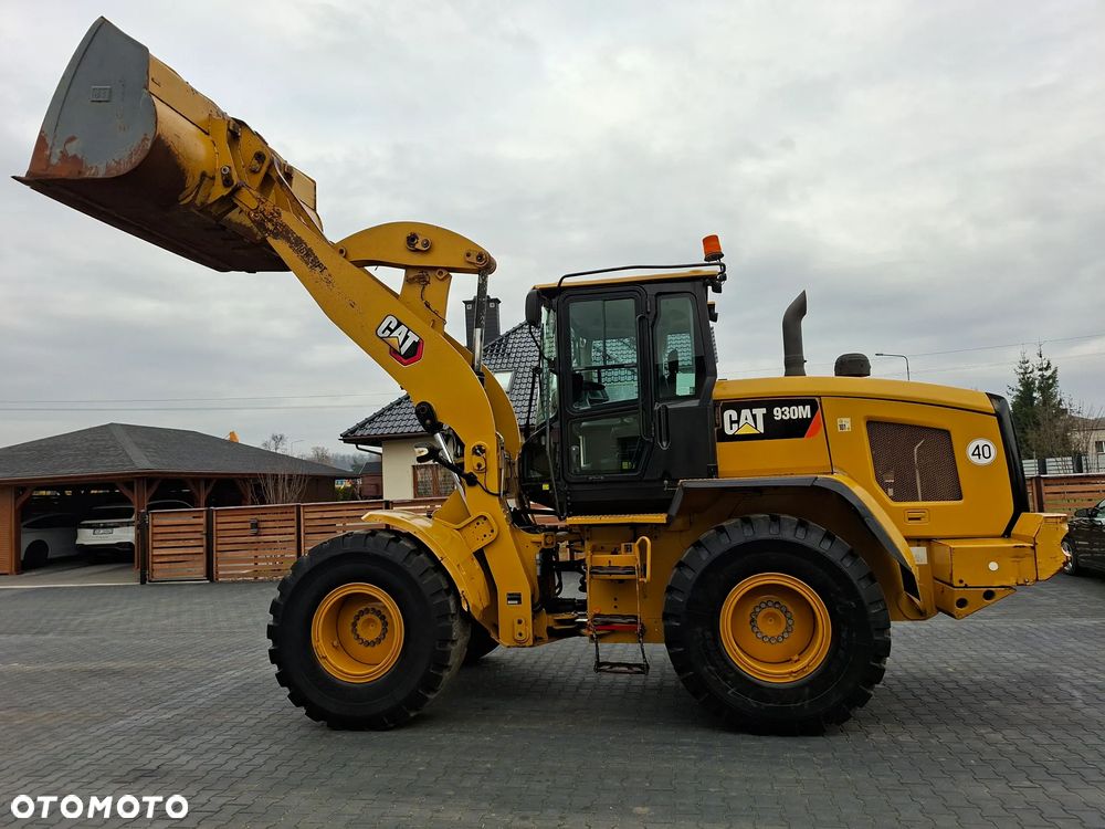 Caterpillar CAT 930 M