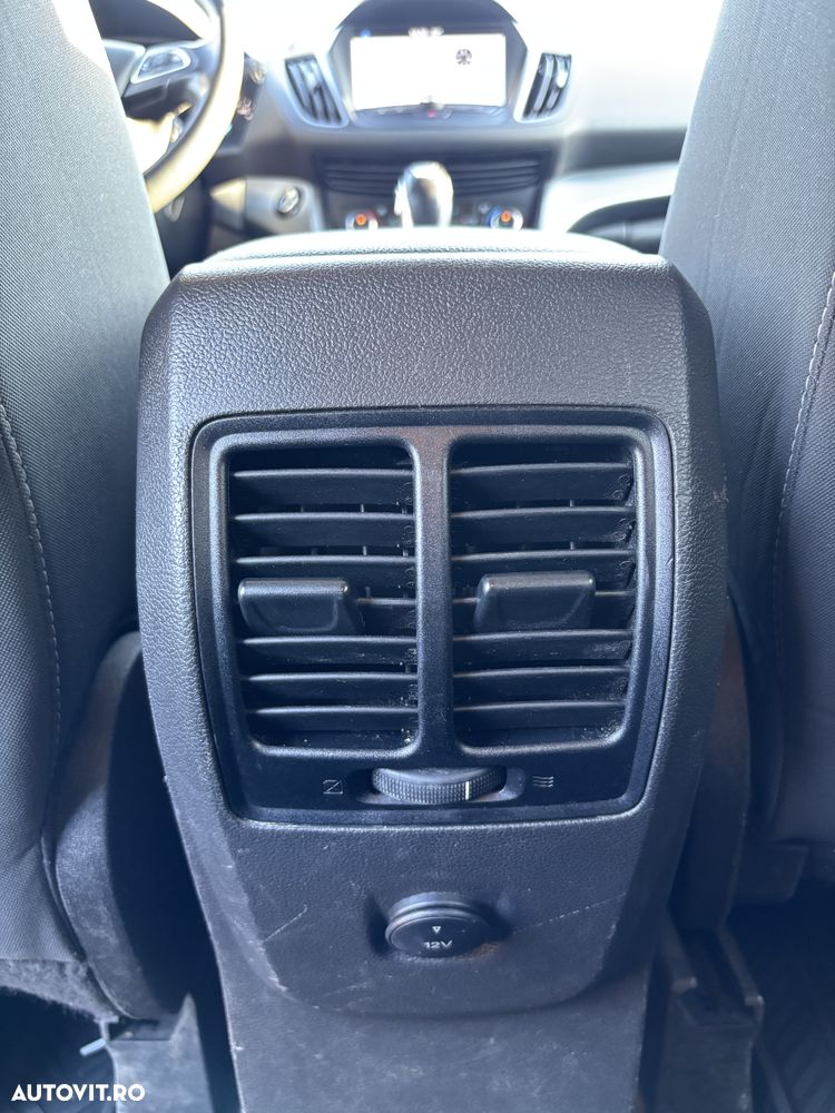 Ford Kuga - 18