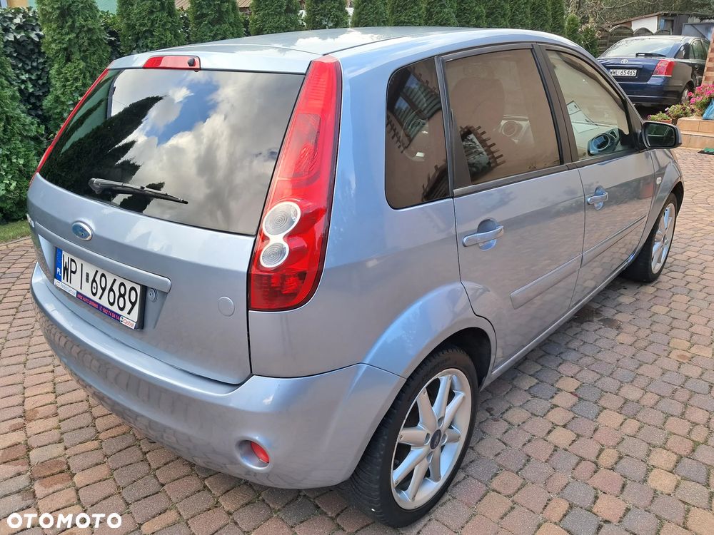 Ford Fiesta - 4