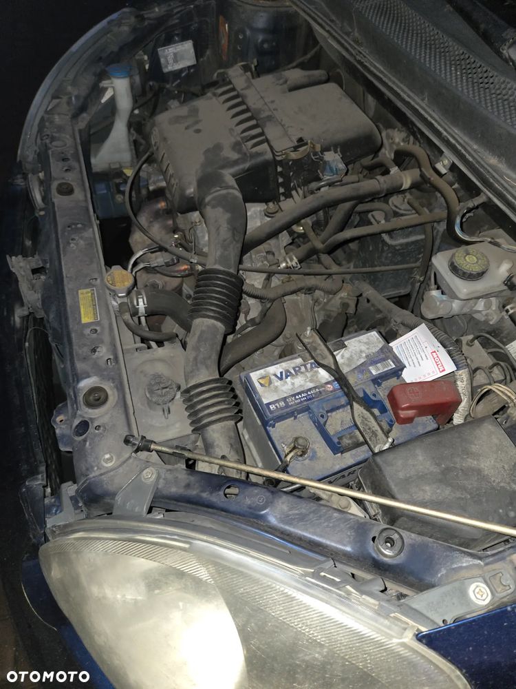 Toyota Yaris 1.0 Base - 5