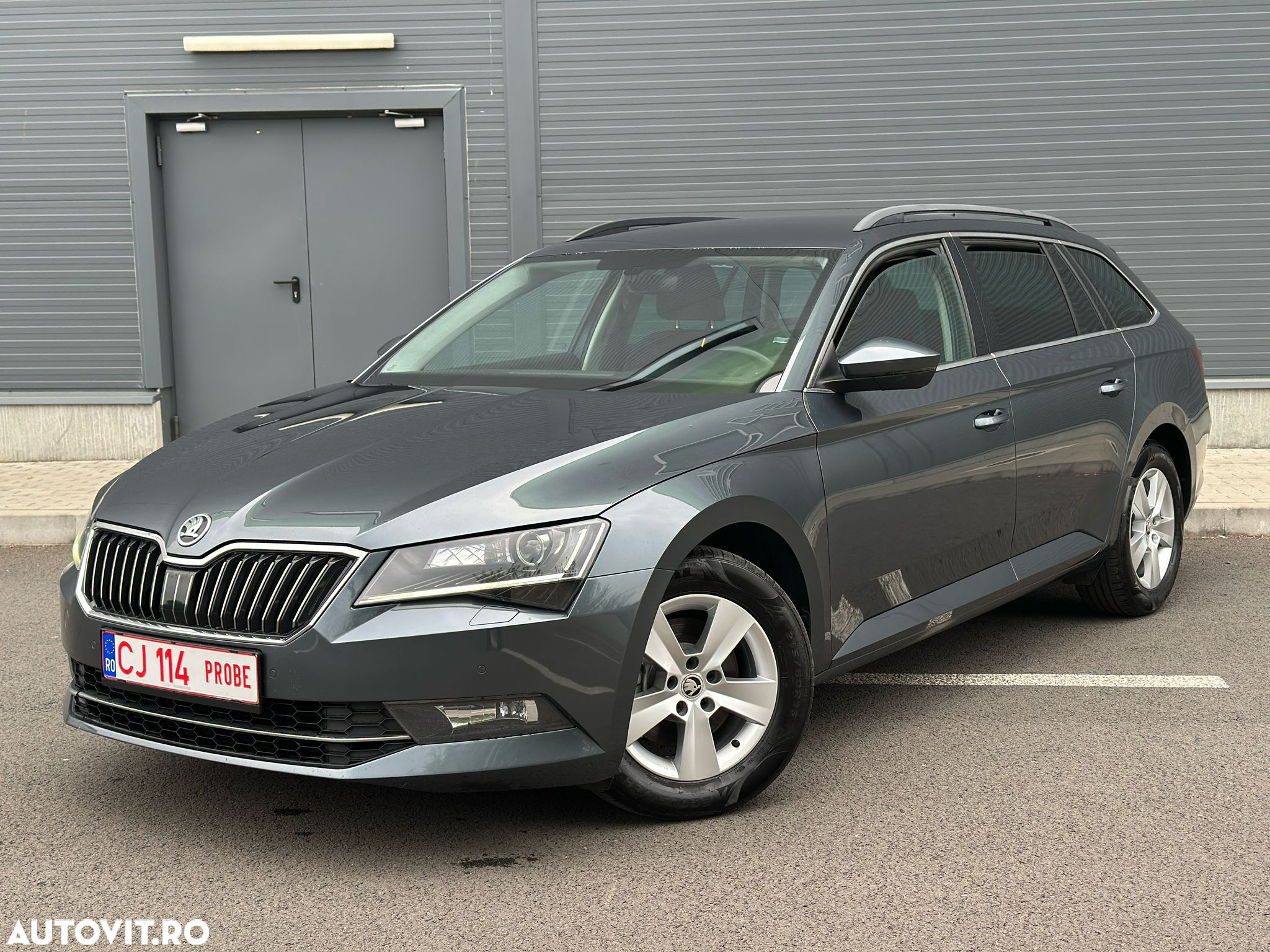 Skoda Superb 2.0 TDI DSG Ambition - 13