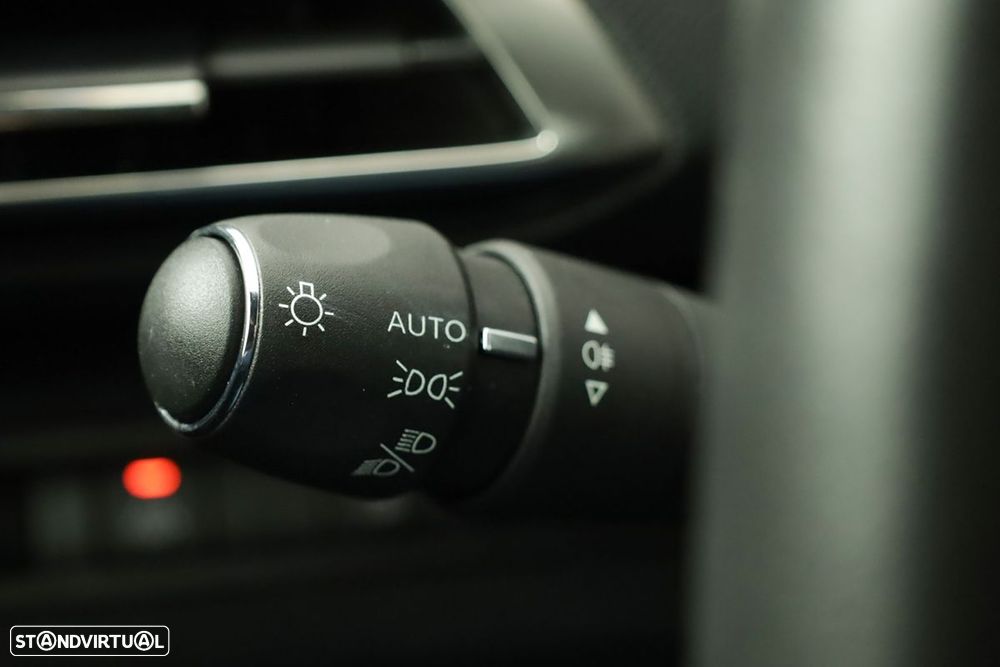 Peugeot 3008 1.6 Hybrid Allure Pack e-EAT8 - 15