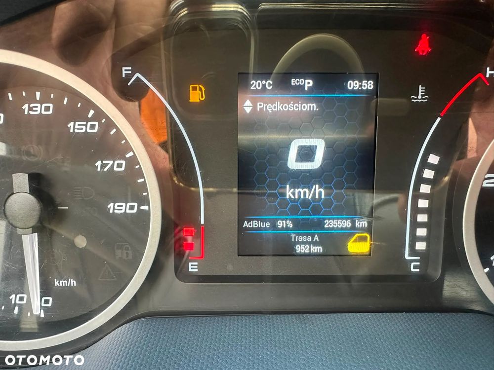 Iveco Daily 35-160 KONTENER+WINDA (udźwig 750kg) 2.3 diesel 156 kM automat 2021 DRZWI W KONTENERZE Z OBU STRON, WEBASTO, KAMERA COFANIA! - 7