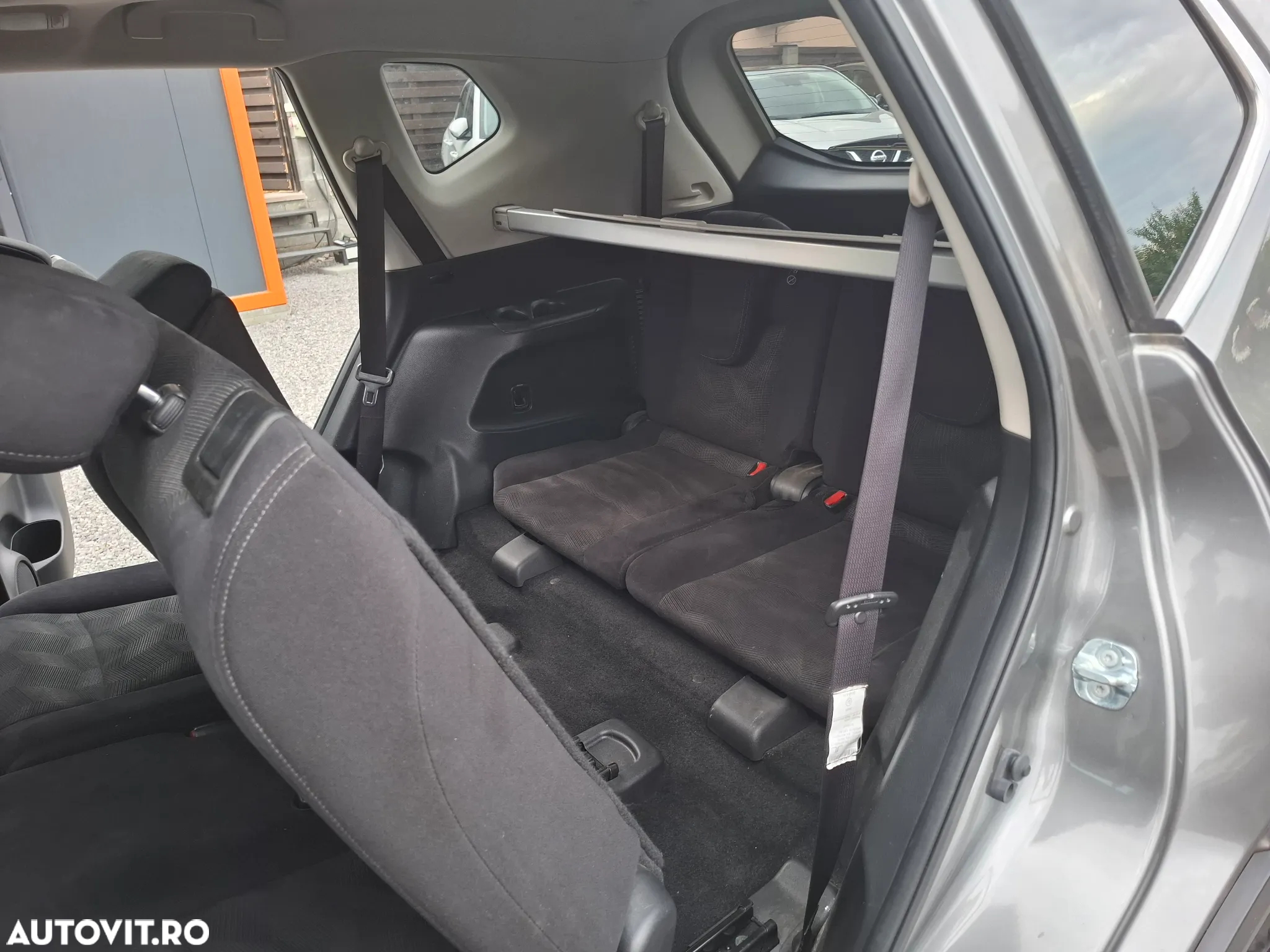 Nissan X-Trail 1.6 dCi N-Connecta - 30