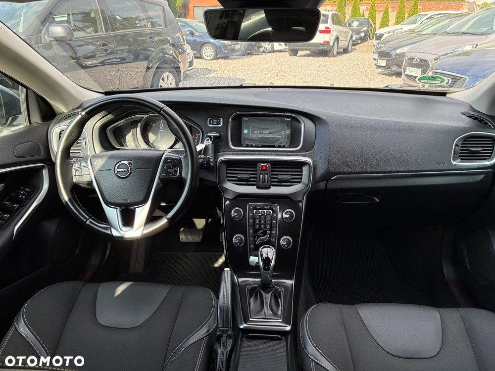 Volvo V40 D2 Geartronic - 12