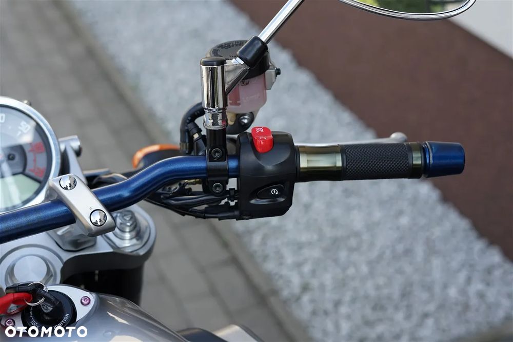 Yamaha MT - 29
