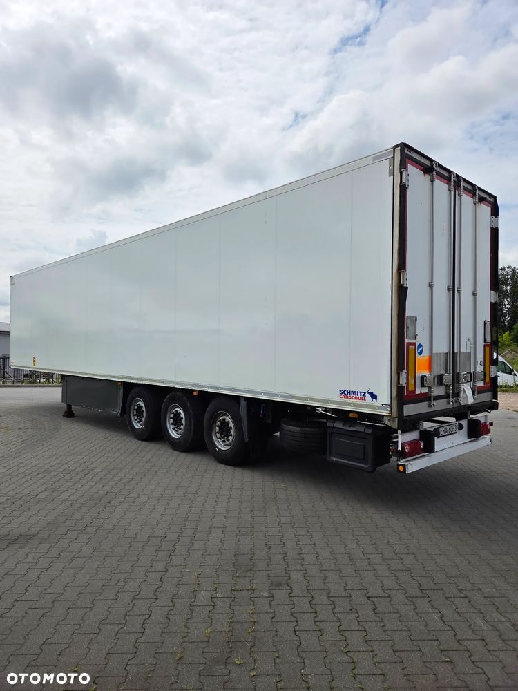 Schmitz Cargobull SKO 24 - 4