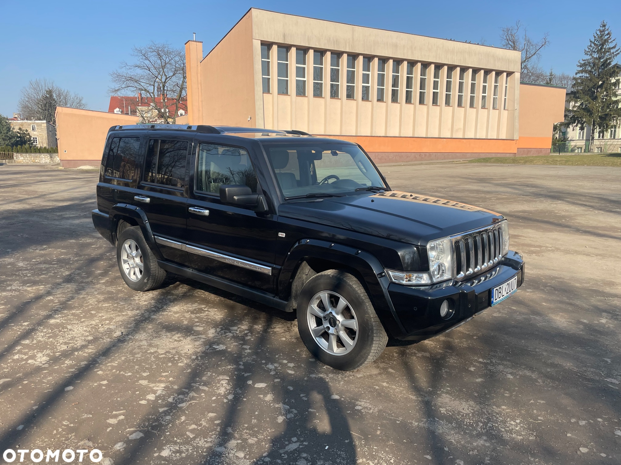 Jeep Commander - 12