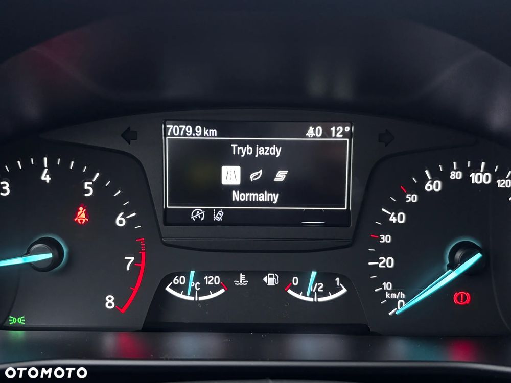 Ford Focus 1.0 EcoBoost Trend Edition - 27