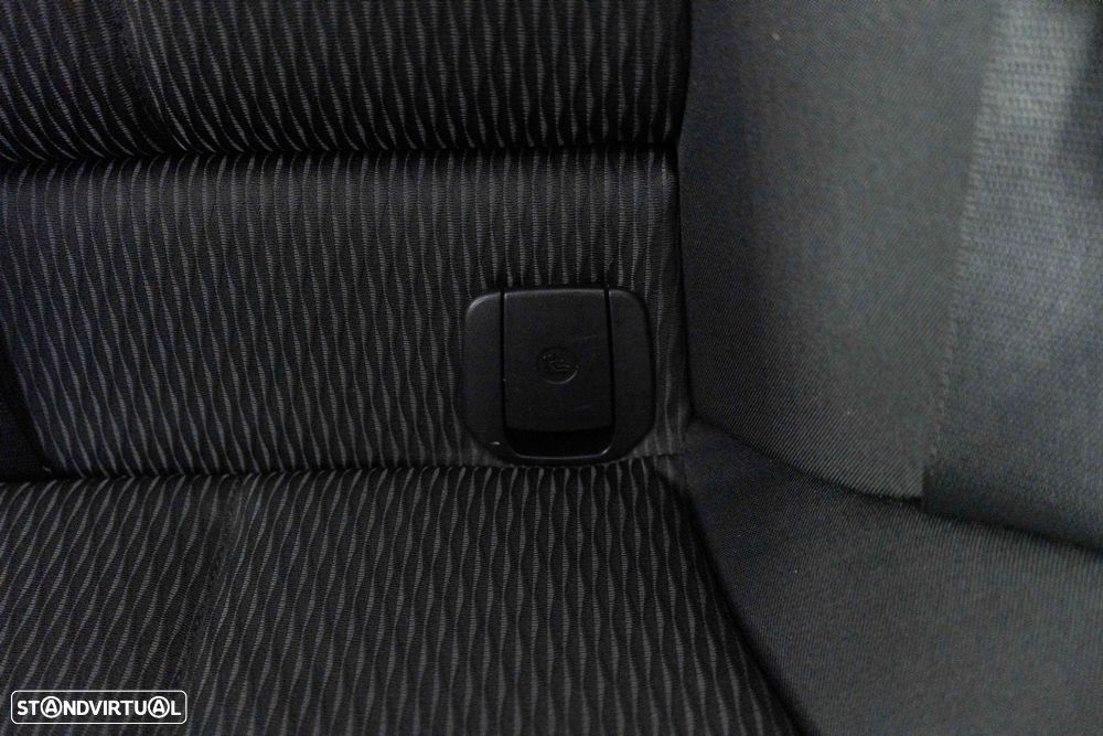 BMW 116 d EfficientDynamics - 12