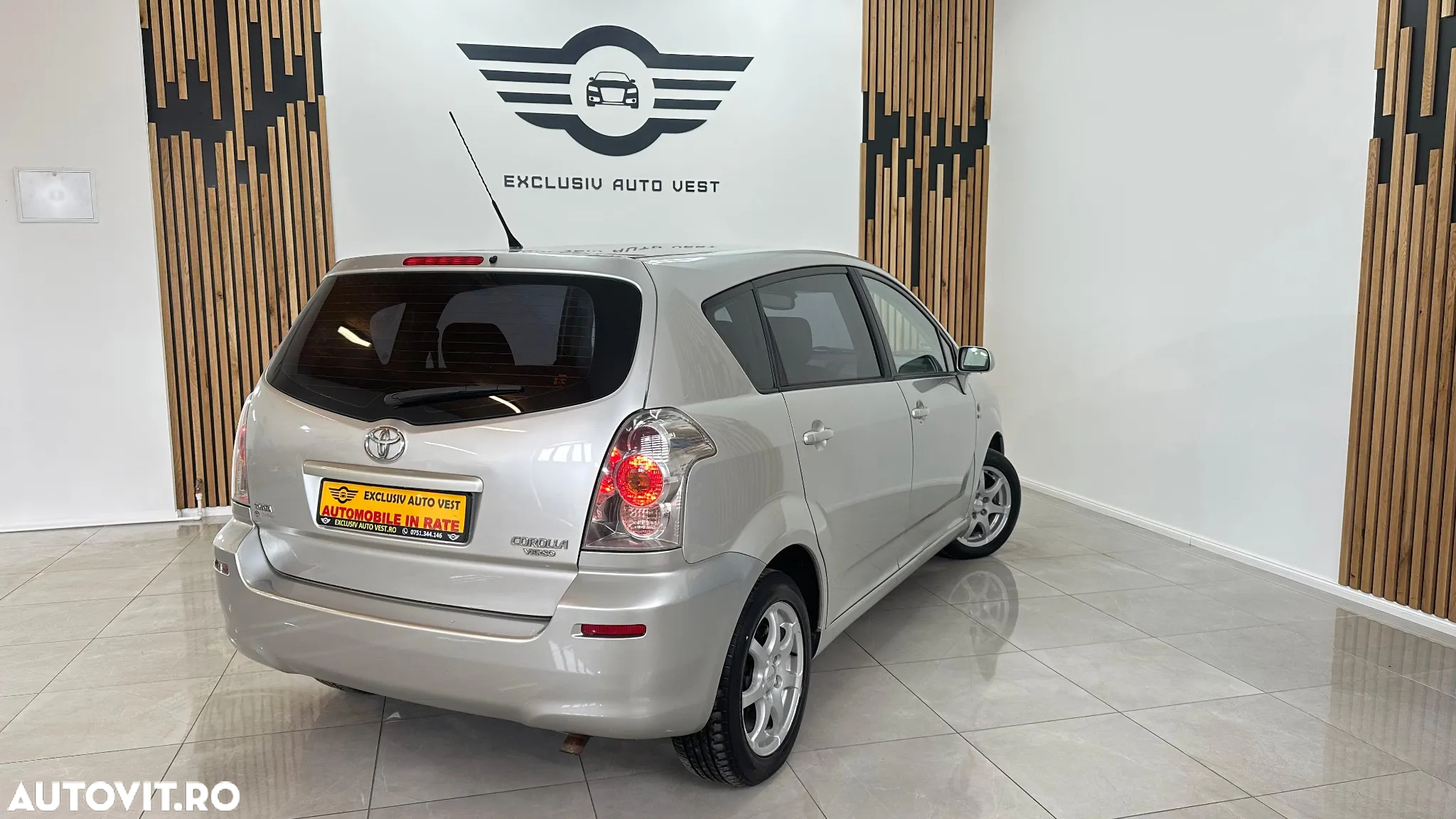 Toyota Corolla Verso 1.8 Sol - 3