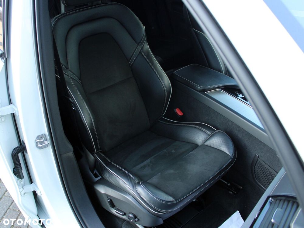 Volvo XC 90 D5 SCR AWD R-Design - 18