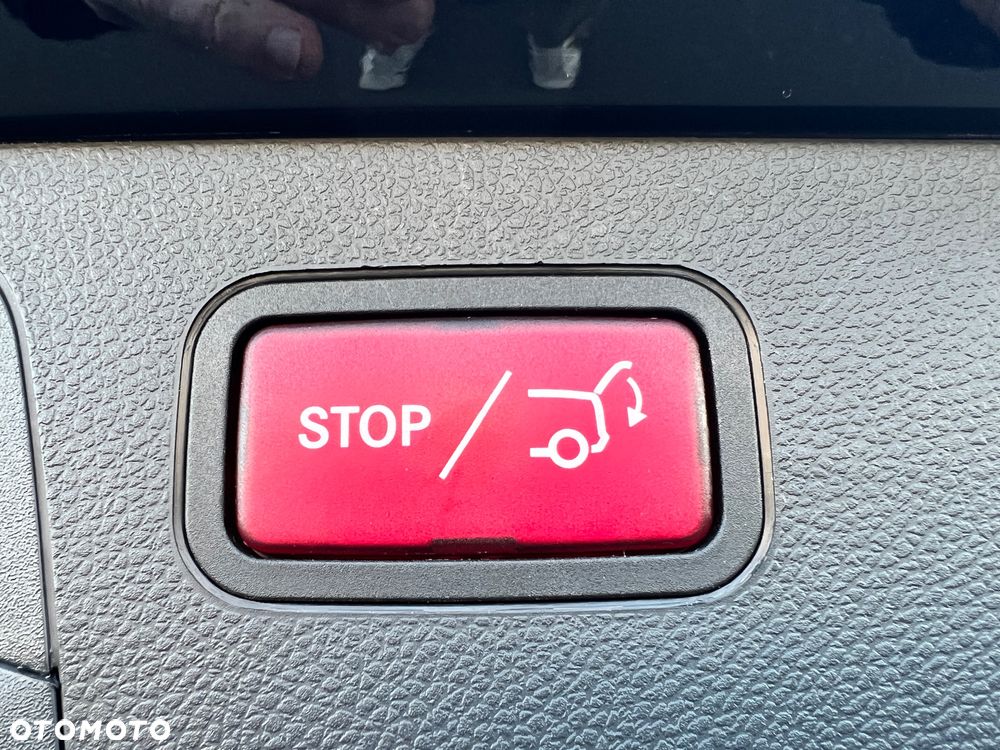 Mercedes-Benz GLC 200 4Matic 9G-TRONIC AMG Line - 40