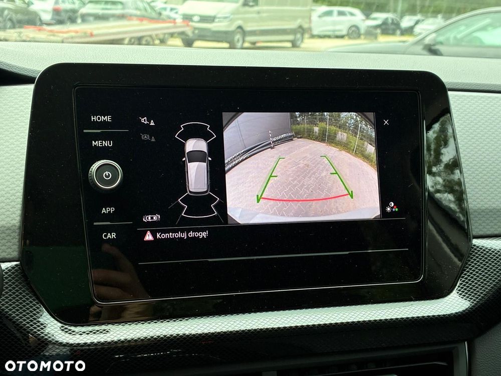 Volkswagen T-Cross - 21