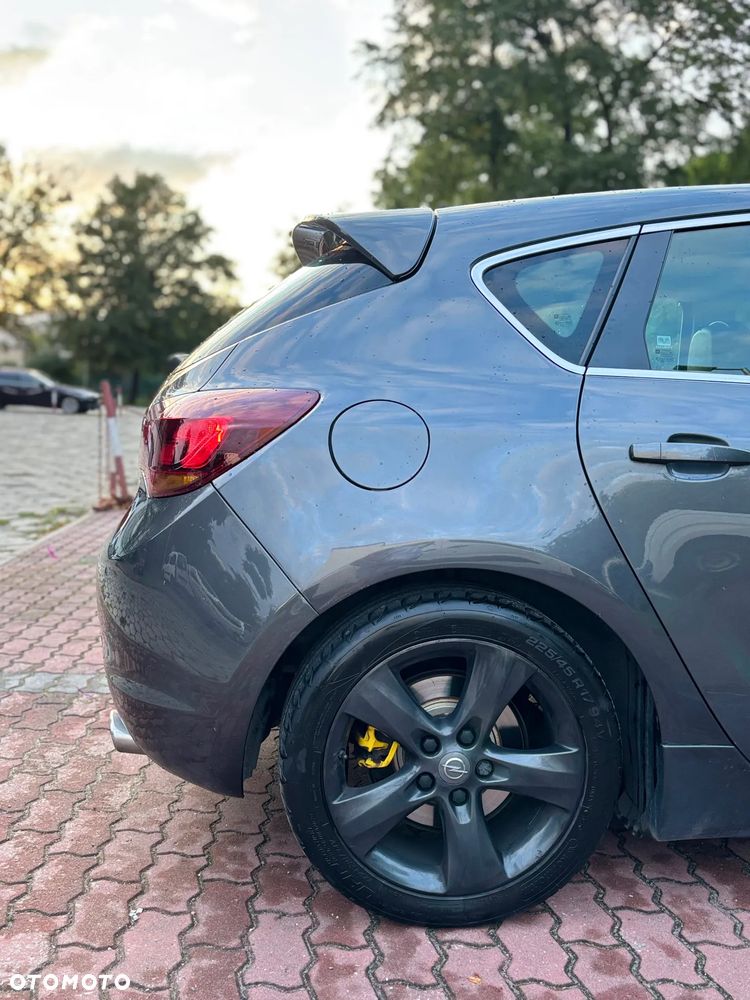 Opel Astra 1.6 T Sport - 14