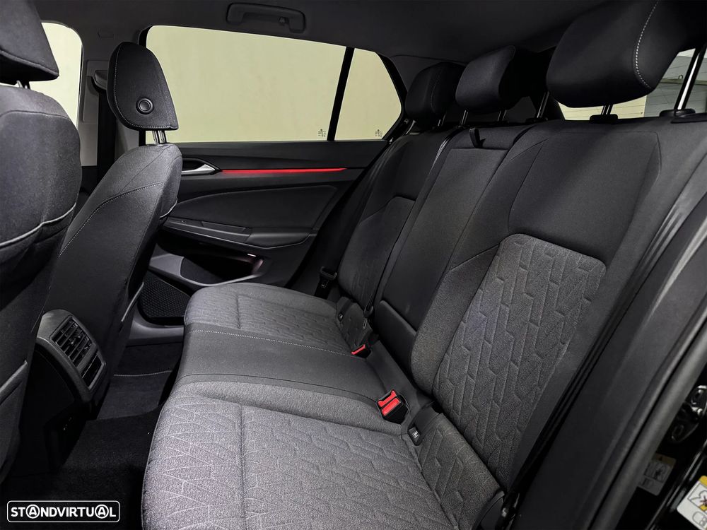 VW Golf 1.5 eTSI Urban DSG - 9