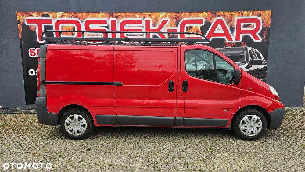 Opel Vivaro - 18
