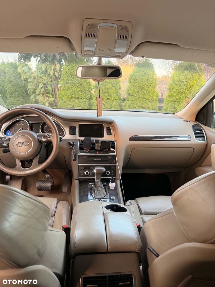 Audi Q7 2013 photo 4