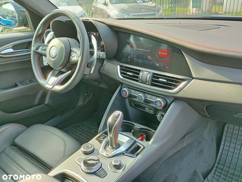 Alfa Romeo Giulia 2.0 Turbo Competizione Q4 - 17