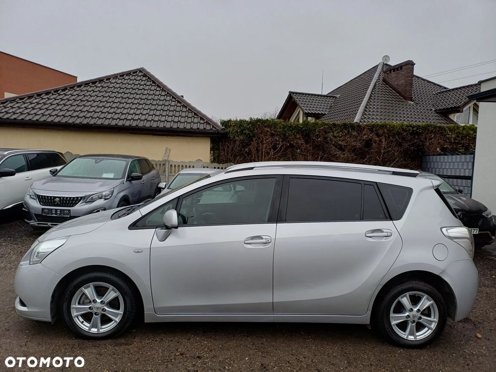 Toyota Verso 2.0 D-4D 2010 7os - 4