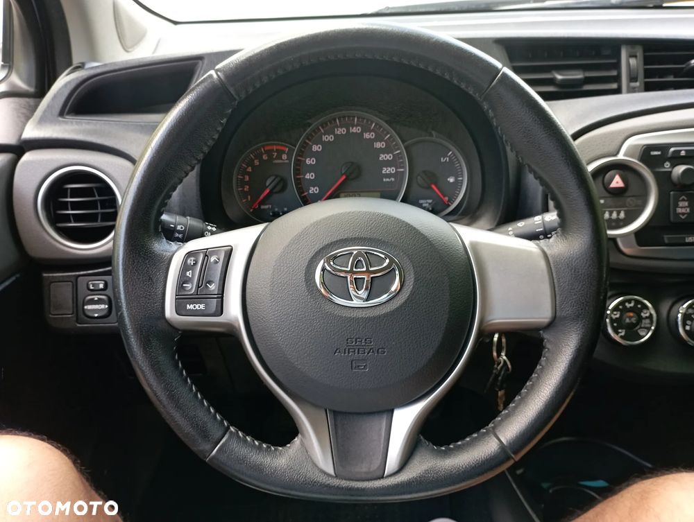 Toyota Yaris 1.0 Life - 12