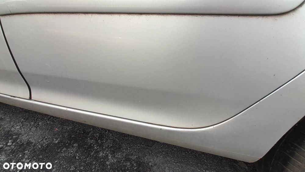 VW GOLF V 5D HB DRZWI LEWY TYŁ TYLNE LEWE KOMPLETNE nr. 5/5 - 2