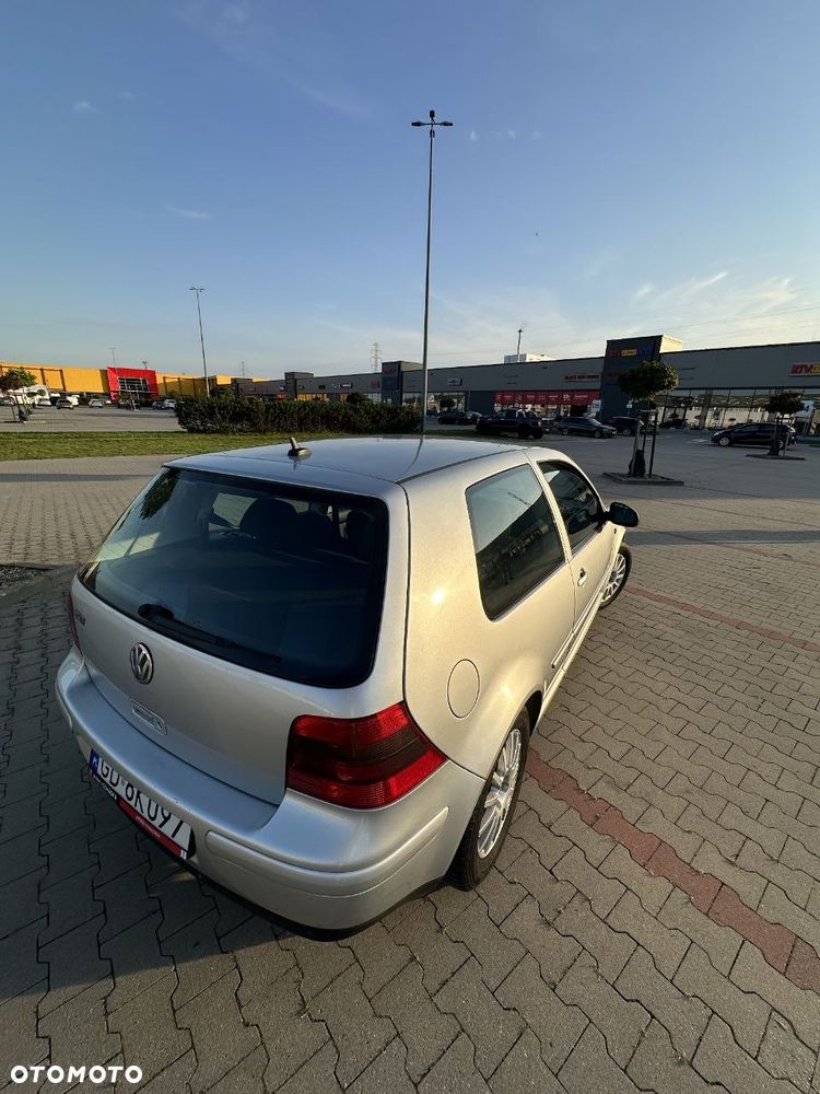 Volkswagen Golf 2.0 Highline - 2