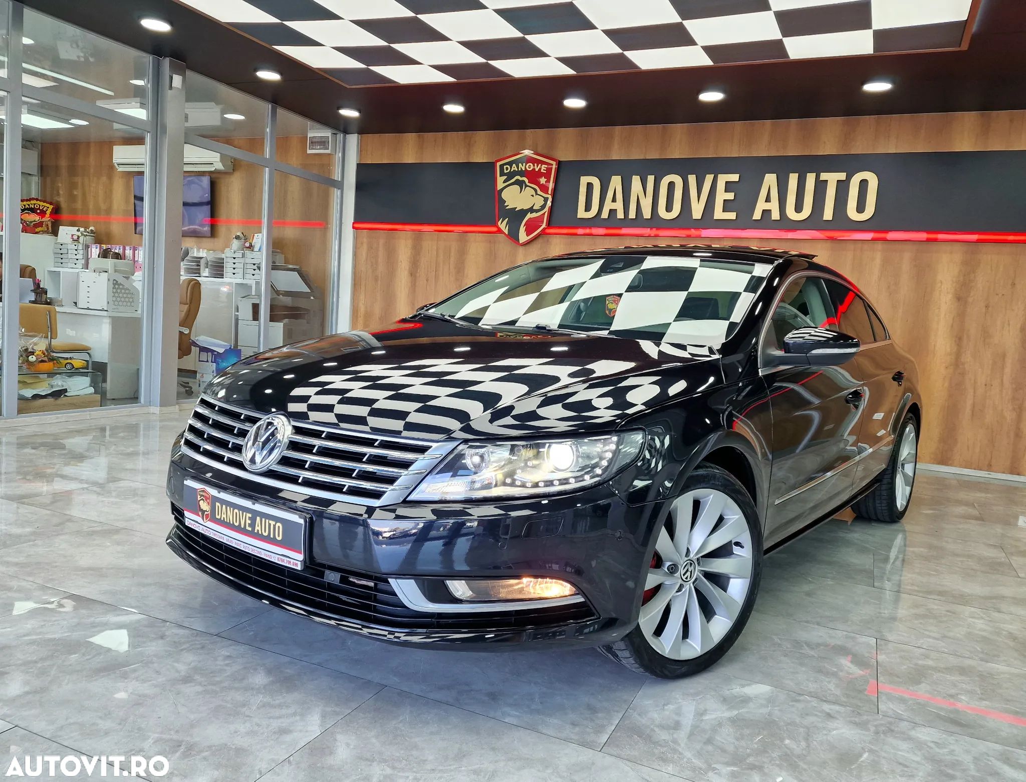 Volkswagen Passat CC 2.0 TDI BlueMotion Technology - 1