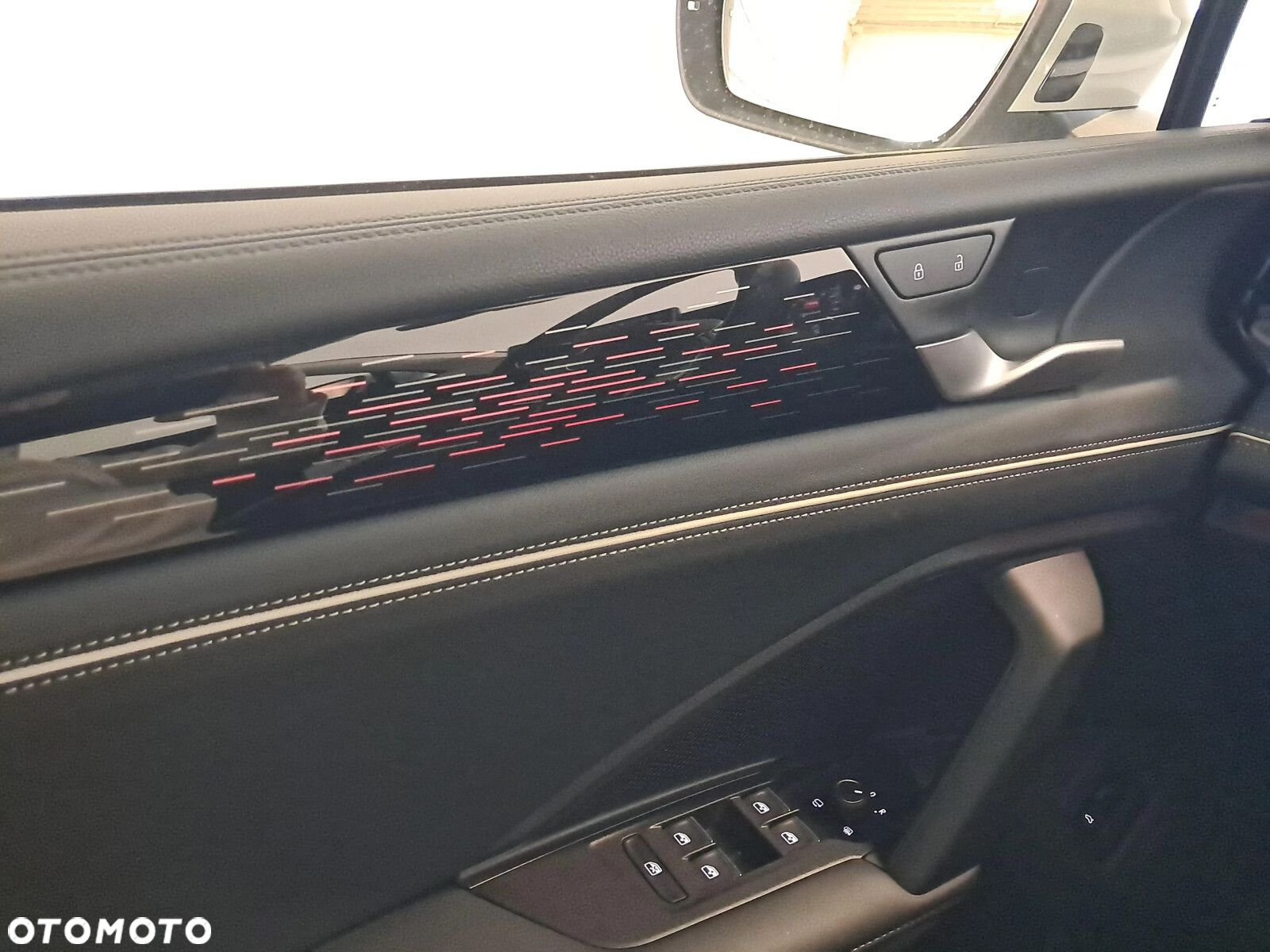 Volkswagen Tiguan 1.5 TSI EVO Elegance DSG - 29