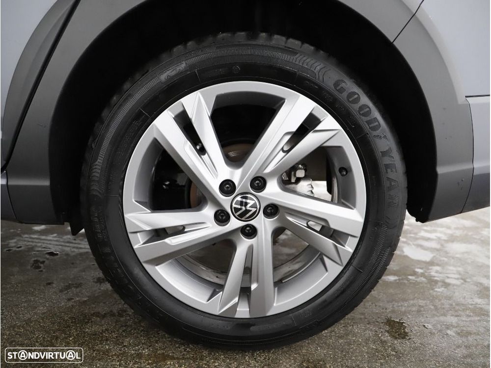 Volkswagen Taigo 1.0 TSI R-Line DSG — fotografia 26