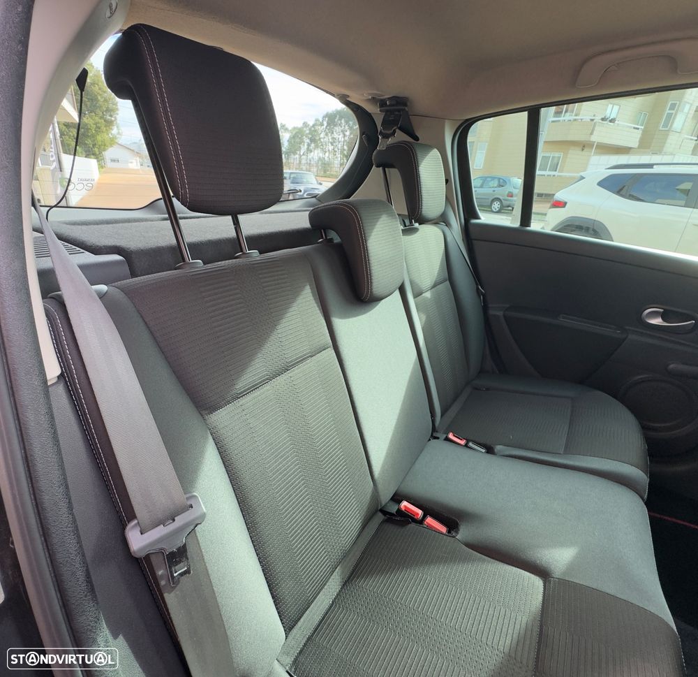 Renault Clio 1.2 16V Dynamique S - 7