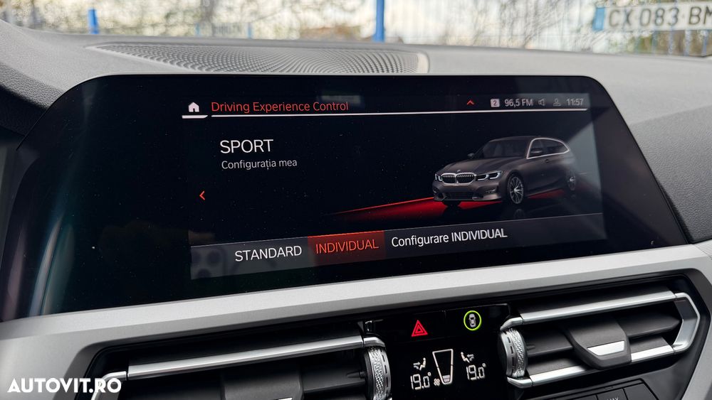 BMW Seria 3 320d xDrive Aut. Sport Line - 27