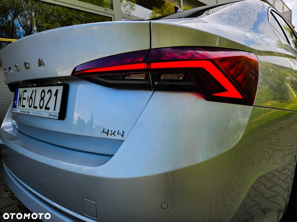 Skoda Octavia 2.0 TSI DSG 4x4 Style - 19