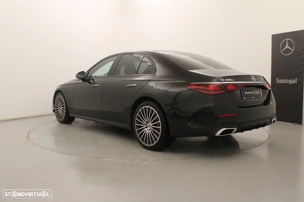 Mercedes-Benz E 300 Standard - 10