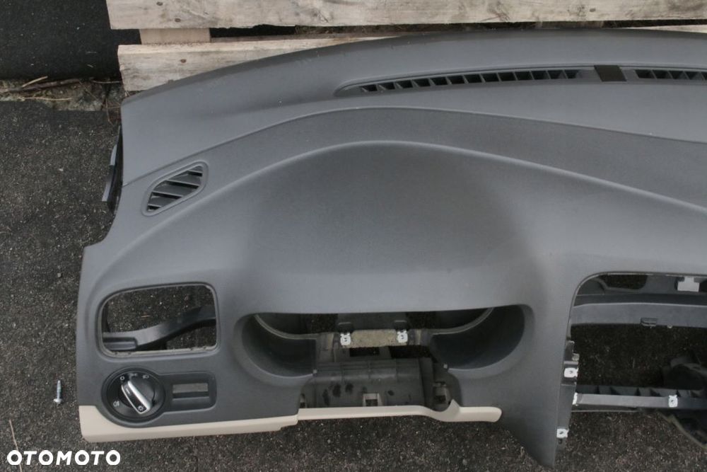 konsola deska VW Polo 6R V - 2