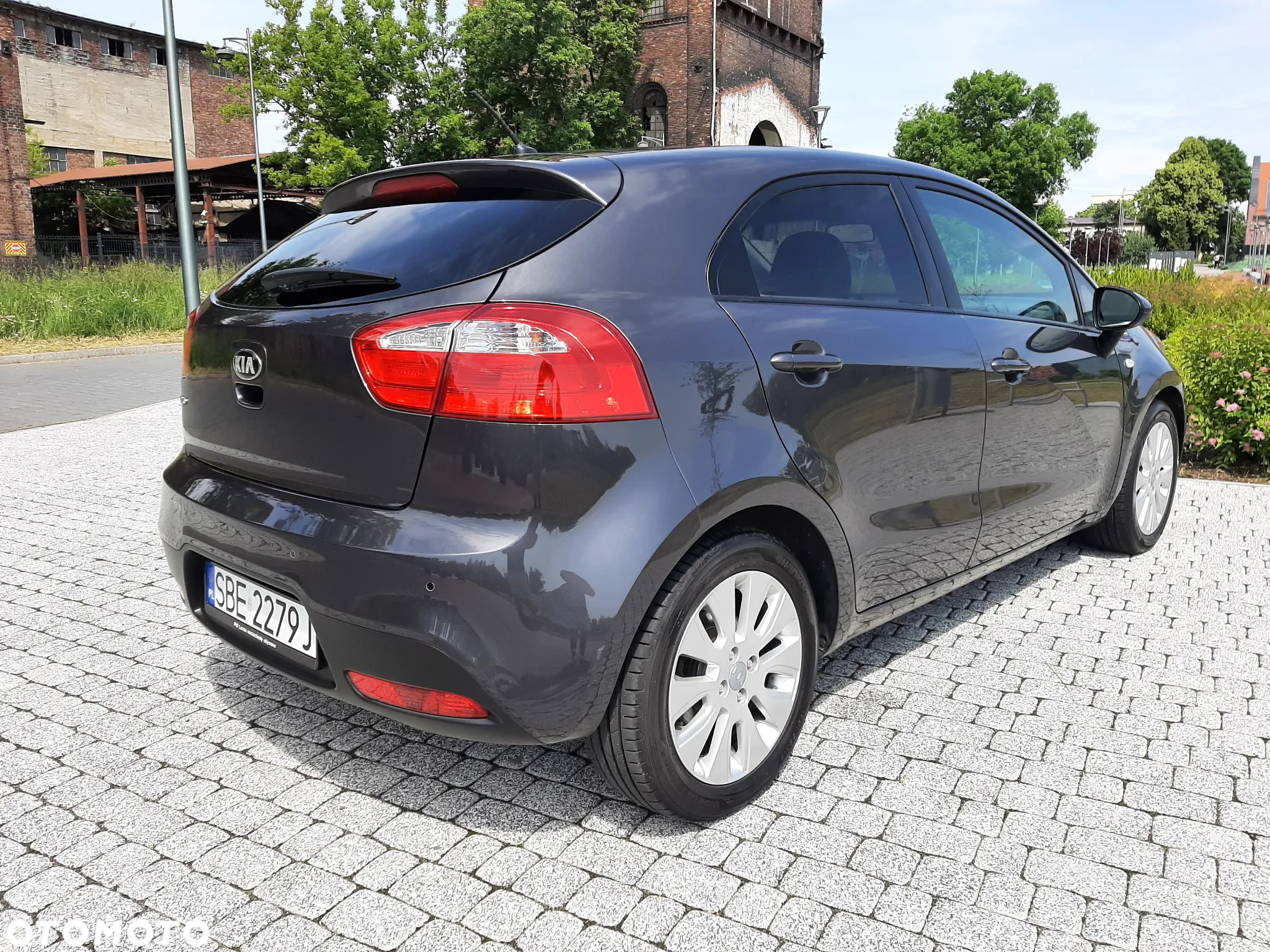 Kia Rio 1.2 Dream Team Edition - 8