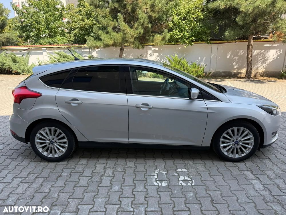 Ford Focus 1.0 EcoBoost Titanium - 3
