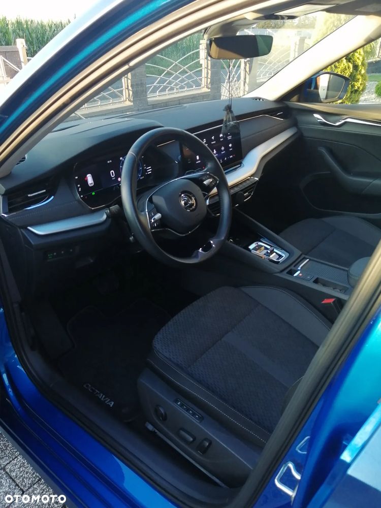 Skoda Octavia 2.0 TDI DSG Style - 9