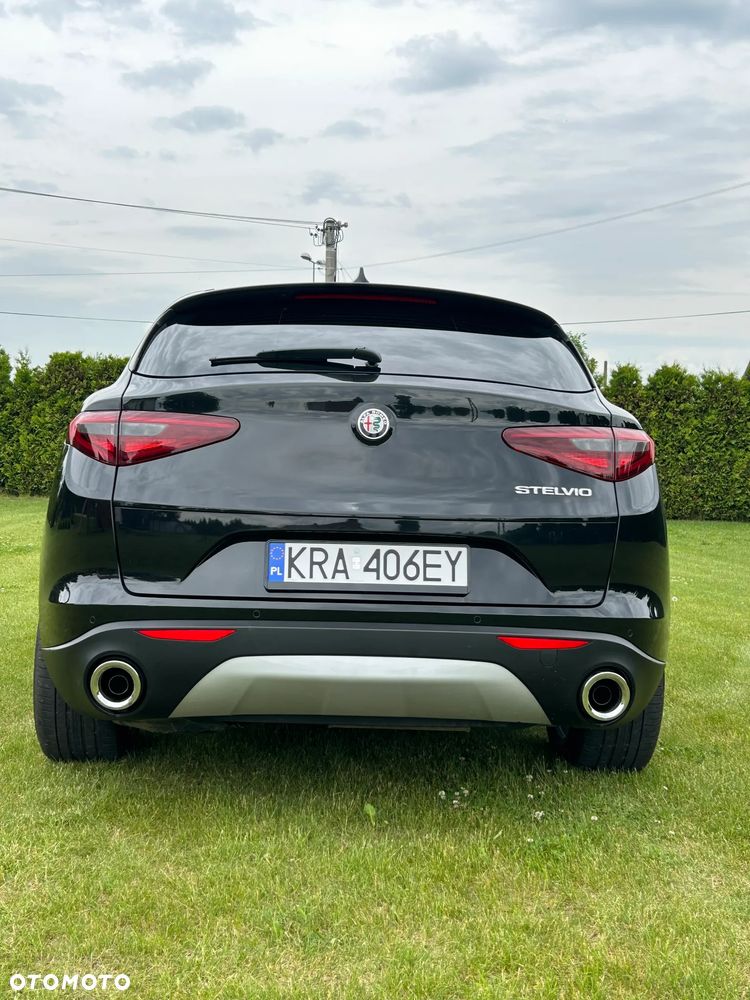 Alfa Romeo Stelvio 2.2 JTDM - 6